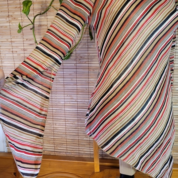 Slim Fit Sheath Blouse - Picture 5 of 7